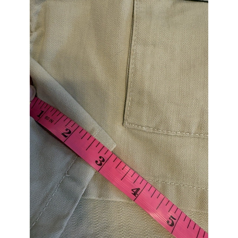 Old Navy Women's Y2K‎ Midrise Khaki Cargo Shorts, 10, 3.0 - Picture 7 of 8
